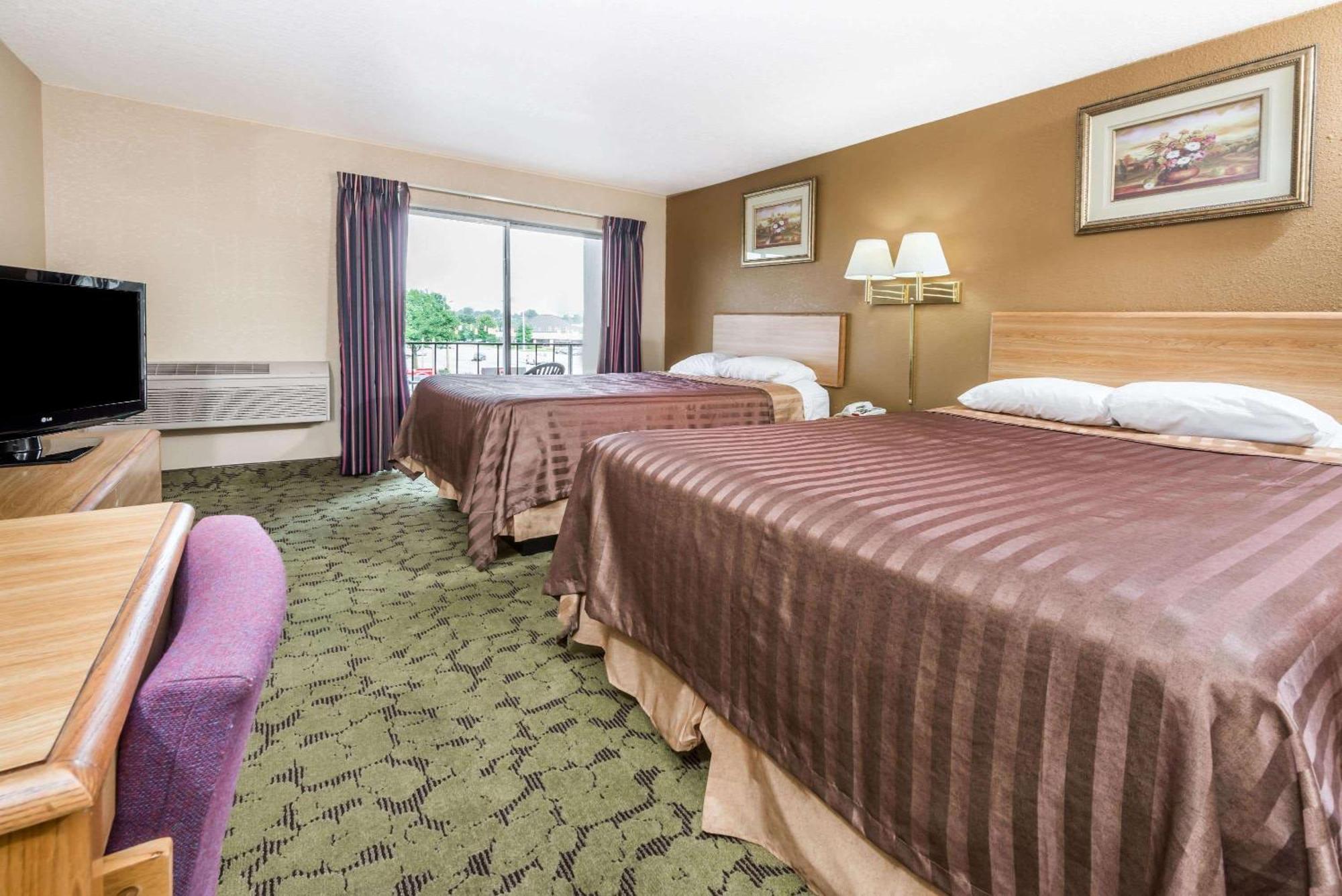 Travelodge By Wyndham Блумінгтон Екстер'єр фото